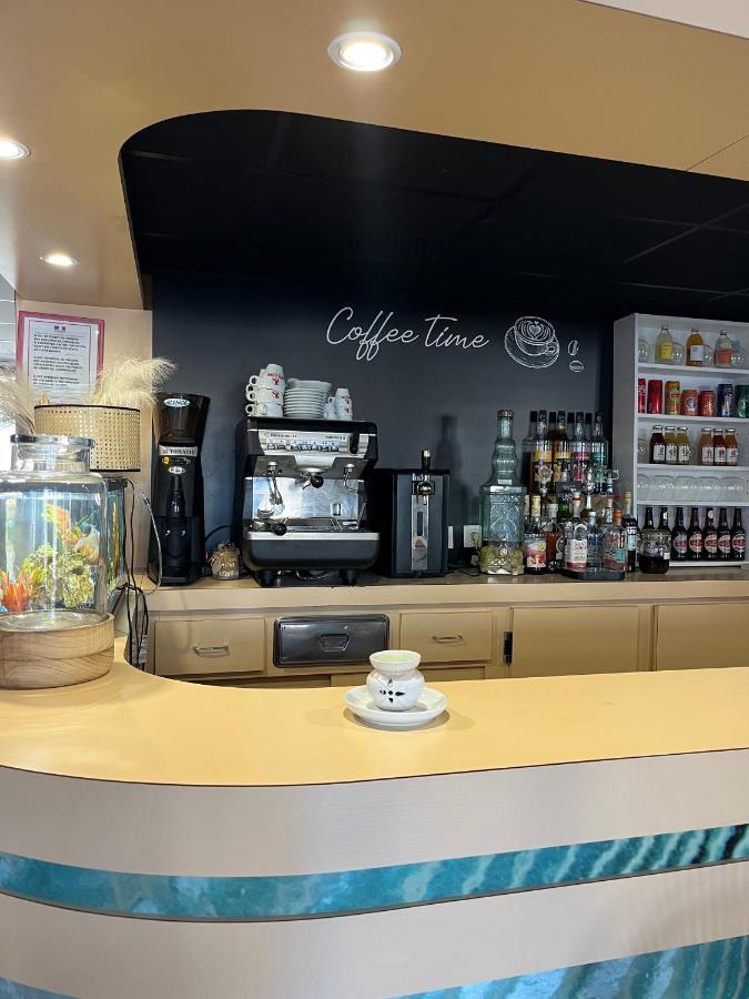 Hotel Les Sables - Urban Style - By Logis Hotels Canet-en-Roussillon Exterior foto
