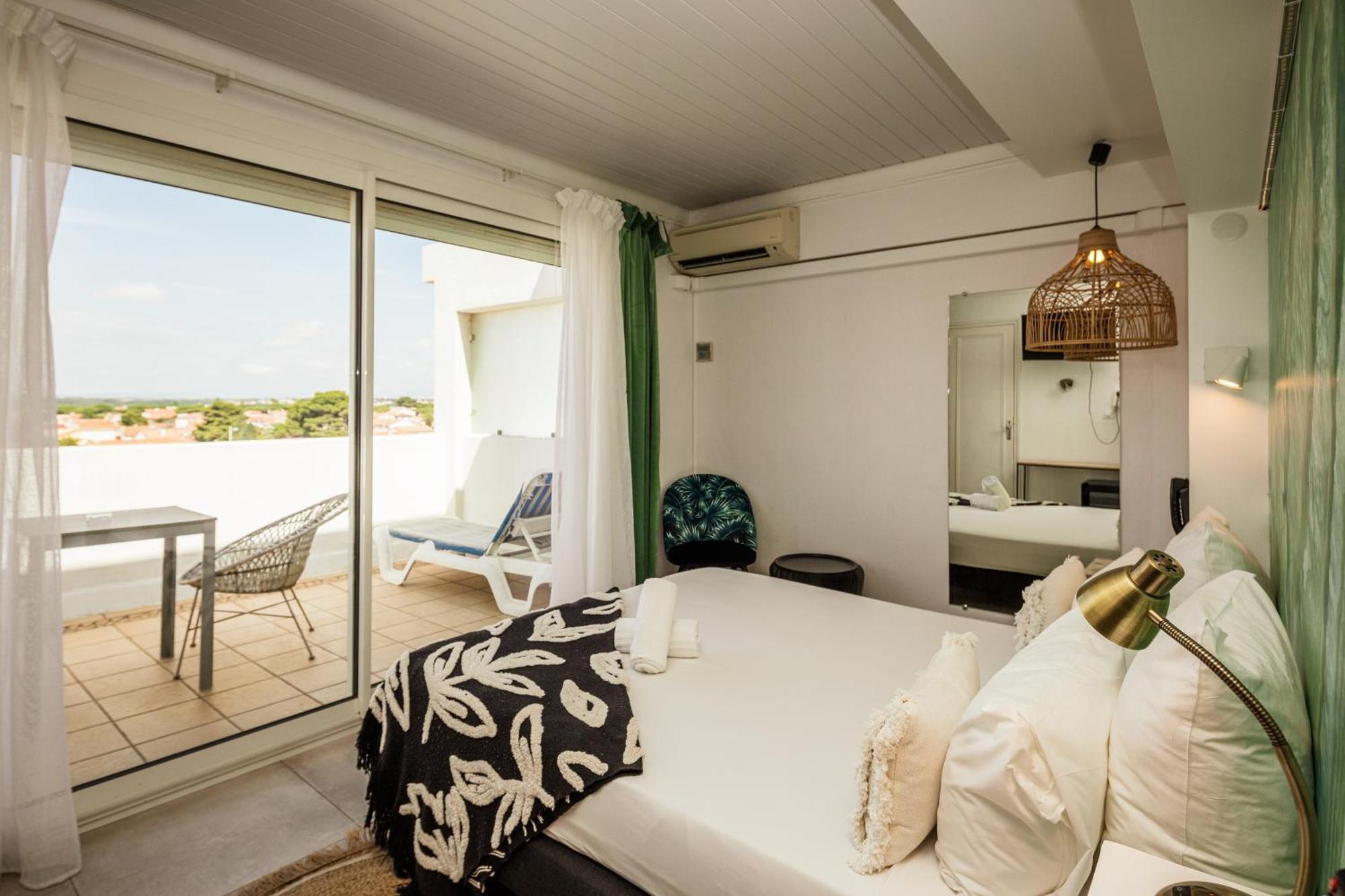 Hotel Les Sables - Urban Style - By Logis Hotels Canet-en-Roussillon Exterior foto